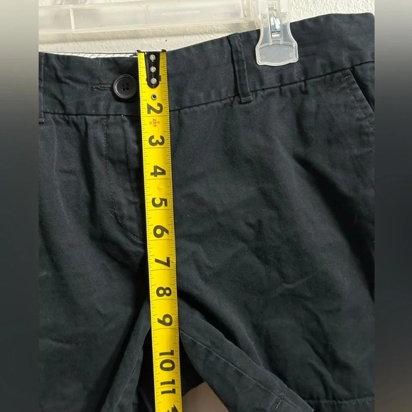Ann Taylor LOFT Casual Women Black Cargo Shorts Size 6. - Picture 2 of 8
